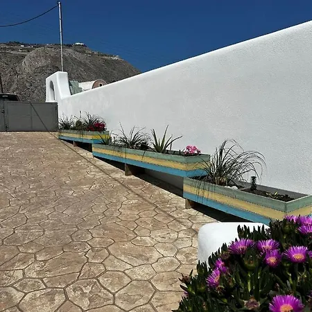 Nirvana * Fira (Santorini)